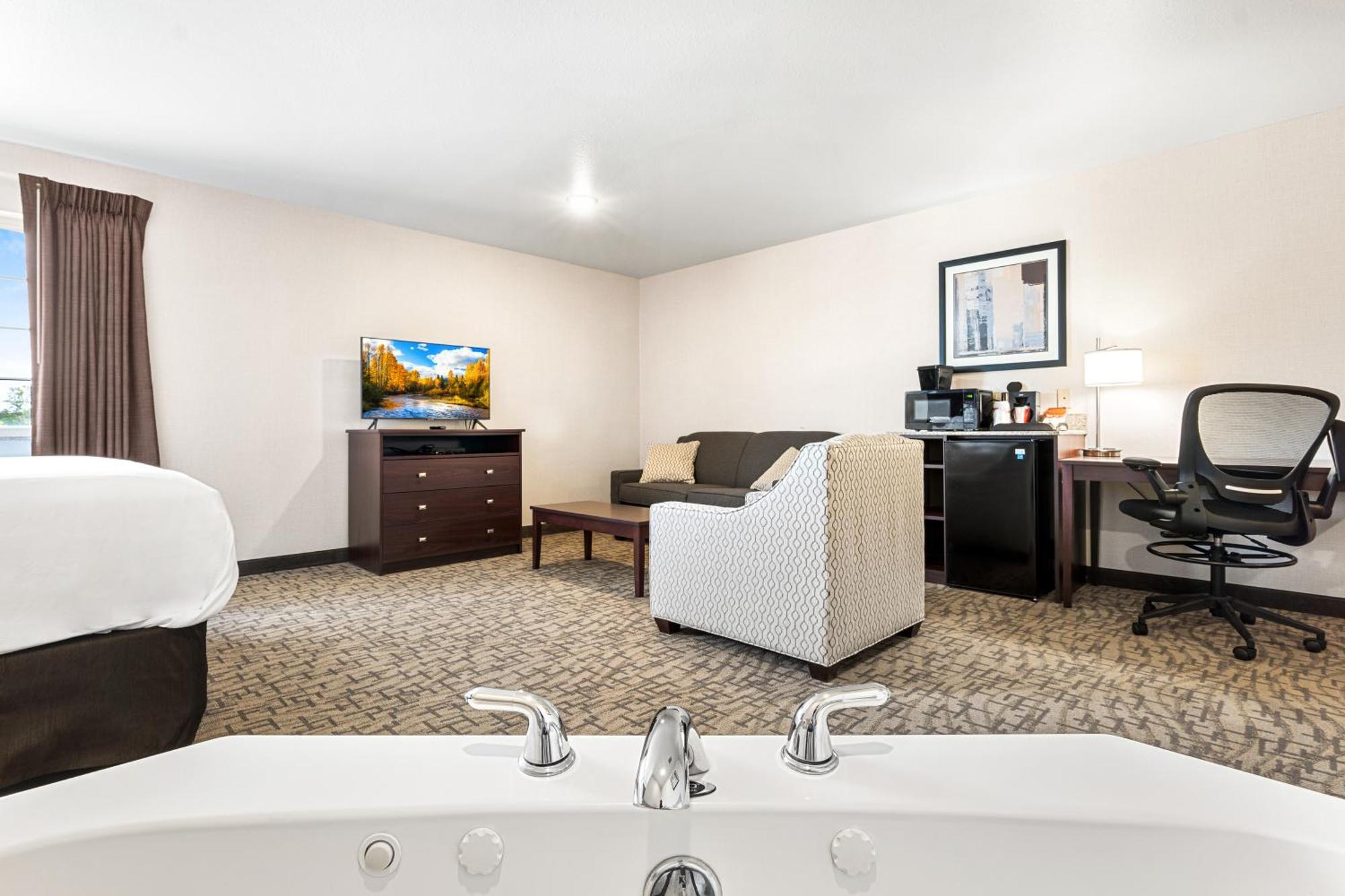 Boarders Inn & Suites By Cobblestone Hotels - 샤와노 외부 사진