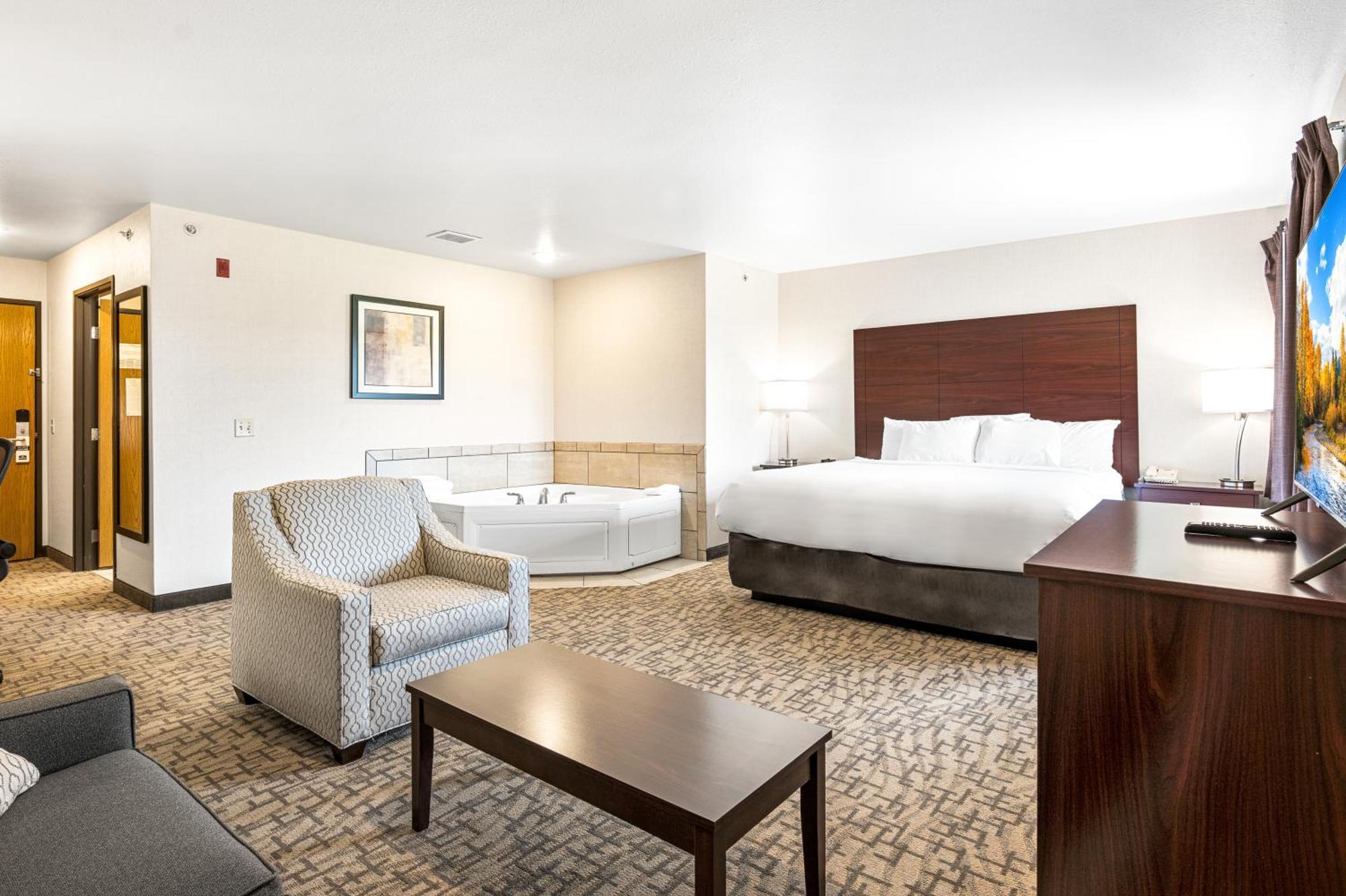 Boarders Inn & Suites By Cobblestone Hotels - 샤와노 외부 사진