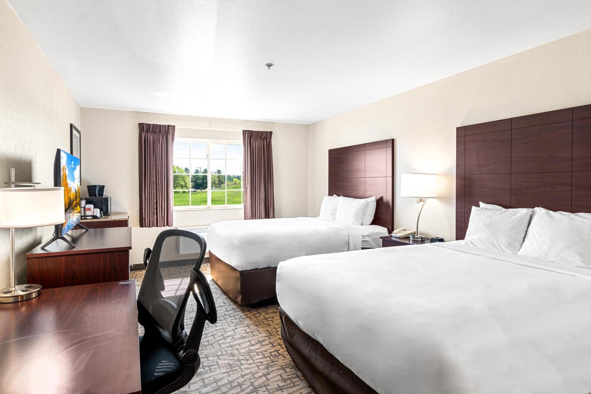 Boarders Inn & Suites By Cobblestone Hotels - 샤와노 외부 사진